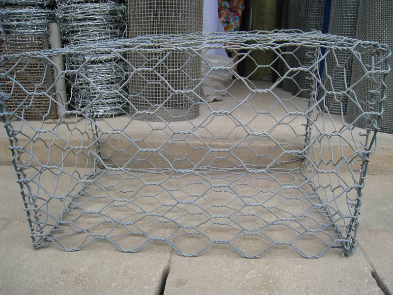 石笼网在湖岸加固流域处理使用